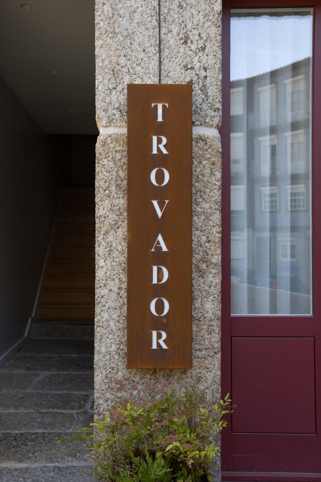 Trovador 2*